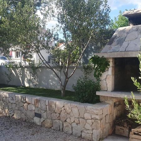 Gulin Apartments Vodice Buitenkant foto