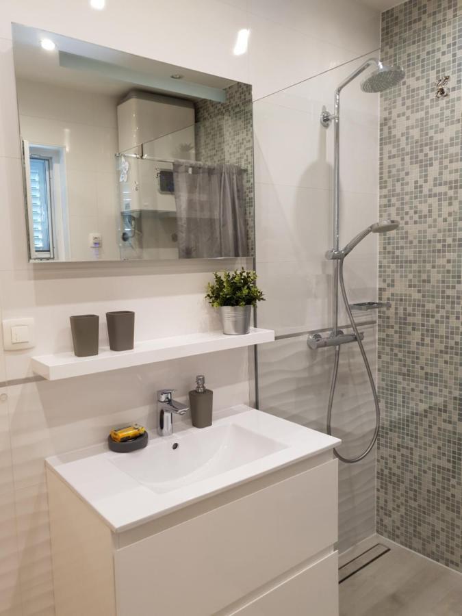 Gulin Apartments Vodice Buitenkant foto